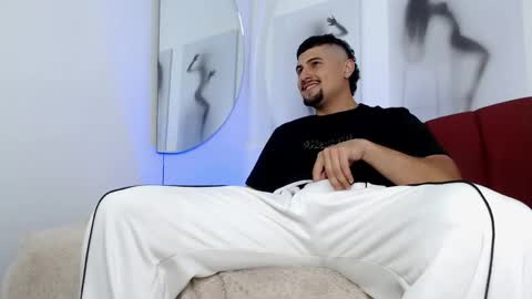  DEIVY  online show from March 14, 2:51 am