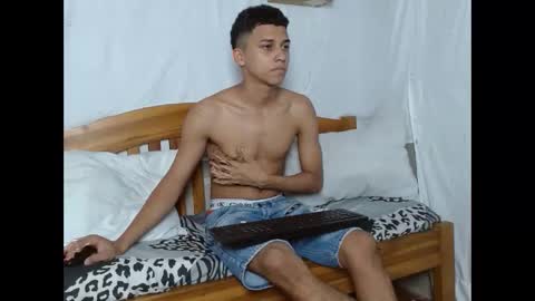 Snapshot of deivy_skinny01 chatting on November 1, 6:23 pm Deivy online show from November 1, 6:23 pm