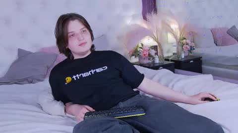 Alex online show from March 7, 2:26 pm