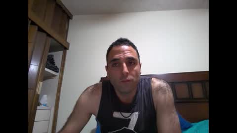 Snapshot of deliciousdick1983 chatting on February 3, 7:18 am deliciousdick1983 online show from February 3, 7:18 am