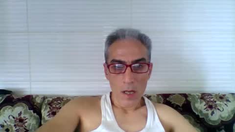 deliciousman online show from April 8, 12:47 pm