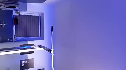 deluxeman8 online show from November 9, 1:48 pm