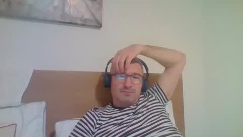 demarco1977 online show from March 23, 8:04 pm