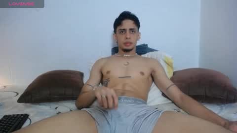 Snapshot of demeter_salviati chatting on September 9, 2:22 am Demeter Salviati online show from September 9, 2:22 am