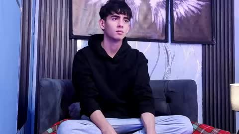 demian hot99 online show from June 8, 12:28 pm