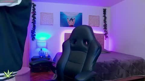 nik online show from November 22, 7:08 am