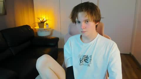 demianenglen online show from April 8, 3:43 pm