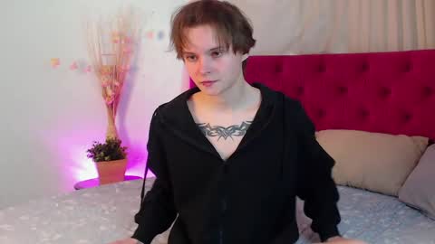 demianenglen online show from April 11, 9:24 am