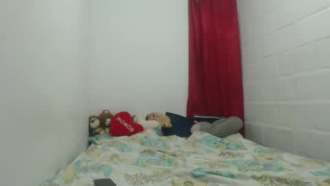 Snapshot of demol_latin chatting on February 14, 12:51 am MASTER DAV online show from February 14, 12:51 am