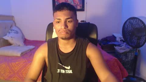 Snapshot of demol_latin chatting on September 15, 4:03 am MASTER DAV online show from September 15, 4:03 am