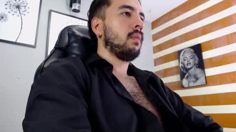 Snapshot of demon_salvatoree chatting on October 31, 2:13 am Demon Salvatore online show from October 31, 2:13 am