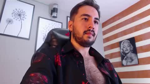 Snapshot of demon_salvatoree chatting on October 25, 1:18 am Demon Salvatore online show from October 25, 1:18 am