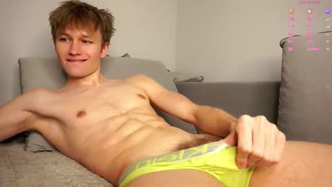 Dave19  online show from October 16, 5:32 pm