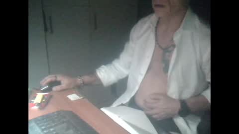 Snapshot of demonnn651 chatting on February 16, 2:11 am demonnn651 online show from February 16, 2:11 am