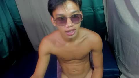 den_cummers online show from February 24, 4:52 pm