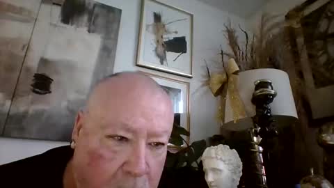 Snapshot of denboisvin2043 chatting on December 7, 12:35 pm denboisvin2043 online show from December 7, 12:35 pm