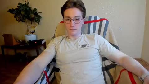 Snapshot of deni_boy99 chatting on March 12, 7:49 pm Deni online show from March 12, 7:49 pm