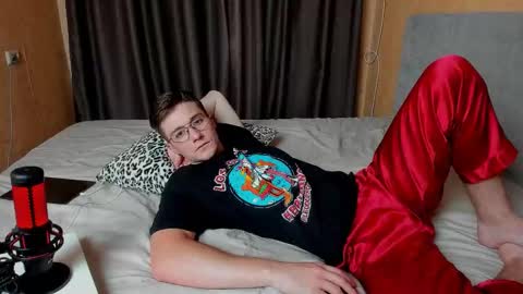 Snapshot of deni_boy99 chatting on September 19, 5:46 pm Deni online show from September 19, 5:46 pm