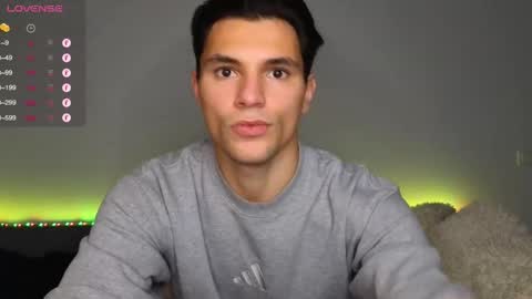 Snapshot of denlover chatting on October 28, 8:39 am Den online show from October 28, 8:39 am