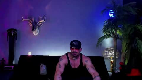 dennis_cox_ online show from March 26, 7:18 pm