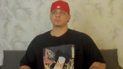 Snapshot of dennis_munera chatting on December 23, 10:42 am dennis munera online show from December 23, 10:42 am