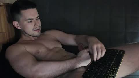 Snapshot of dennis_night chatting on October 4, 1:10 am Den online show from October 4, 1:10 am