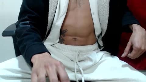 dereck online show from February 25, 8:48 am