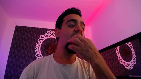 Dereck  online show from November 21, 11:59 pm