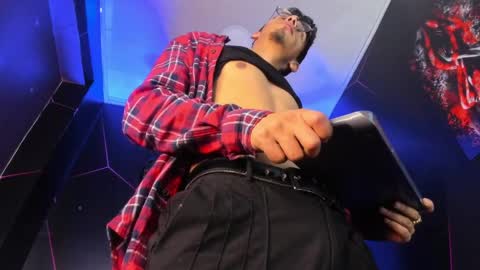 Dereck online show from April 24, 12:13 am