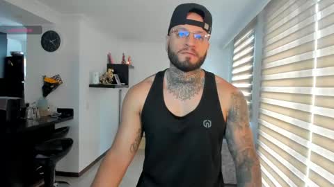 dereckgreen online show from May 14, 7:23 pm