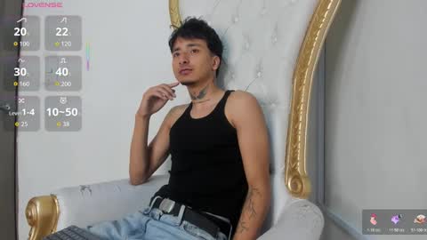 Derek online show from November 2, 6:28 am