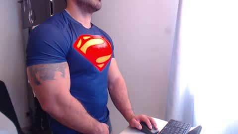 Snapshot of derek_group chatting on December 29, 3:13 pm Derek online show from December 29, 3:13 pm