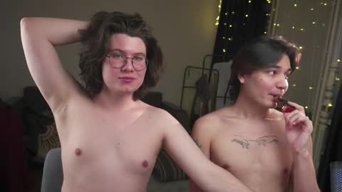 Derek online show from February 5, 4:47 pm