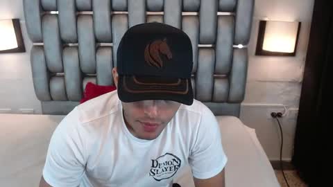 D E R E K online show from April 17, 12:30 pm