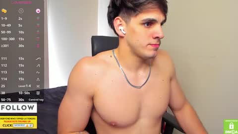 Derekcb online show from November 14, 3:24 pm