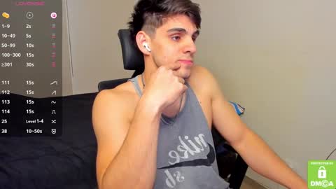 Snapshot of derekcb chatting on September 25, 2:38 pm Derekcb online show from September 25, 2:38 pm