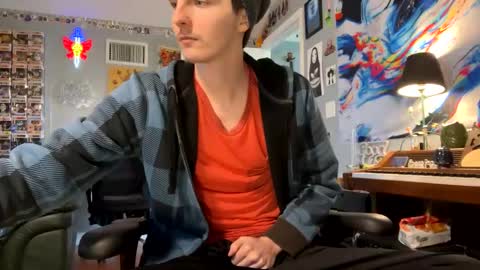 Snapshot of derekdings chatting on September 8, 6:18 pm derekdings online show from September 8, 6:18 pm