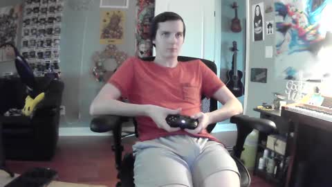 Snapshot of derekdings chatting on January 23, 2:28 pm derekdings online show from January 23, 2:28 pm