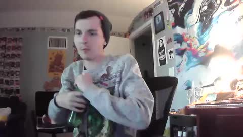 Snapshot of derekdings chatting on December 4, 9:24 pm derekdings online show from December 4, 9:24 pm