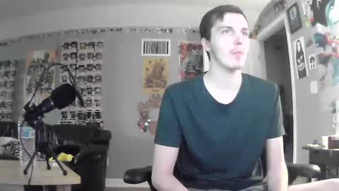 Snapshot of derekdings chatting on December 7, 12:09 am derekdings online show from December 7, 12:09 am