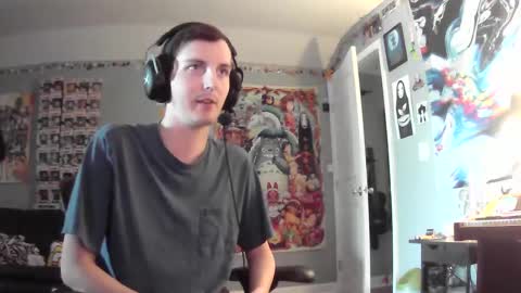 Snapshot of derekdings chatting on December 9, 6:52 pm derekdings online show from December 9, 6:52 pm