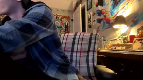 Snapshot of derekdings chatting on October 19, 7:44 am derekdings online show from October 19, 7:44 am