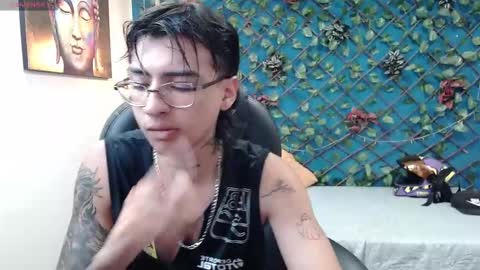dereck online show from September 20, 3:39 am