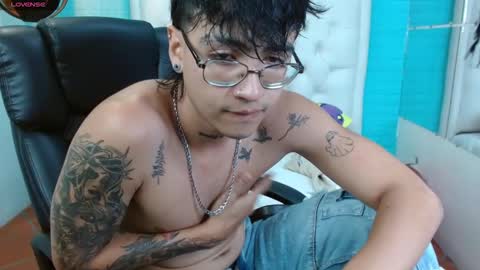 dereck online show from September 16, 3:29 am