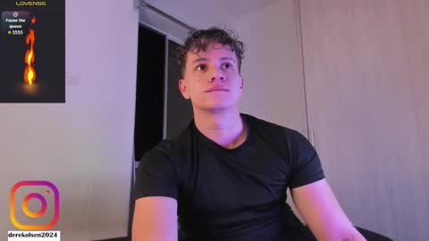 Snapshot of derekolsen_ chatting on October 9, 2:27 am Derek IG Derekolsen2024 online show from October 9, 2:27 am