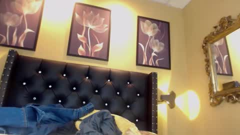 DEREN online show from December 19, 9:12 pm