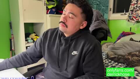 Derrick Hose online show from March 10, 3:34 am