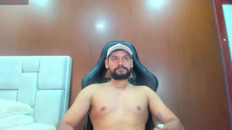 DerryBigger CM online show from March 21, 6:56 pm