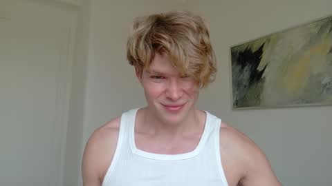 Snapshot of desaad_98 chatting on February 11, 10:59 am desaad_98 online show from February 11, 10:59 am