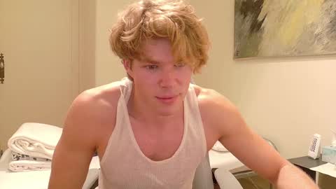 Snapshot of desaad_98 chatting on February 28, 8:50 pm desaad_98 online show from February 28, 8:50 pm